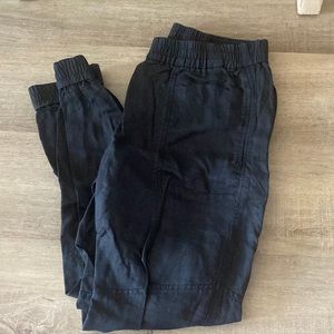Aritzia community black linen crops